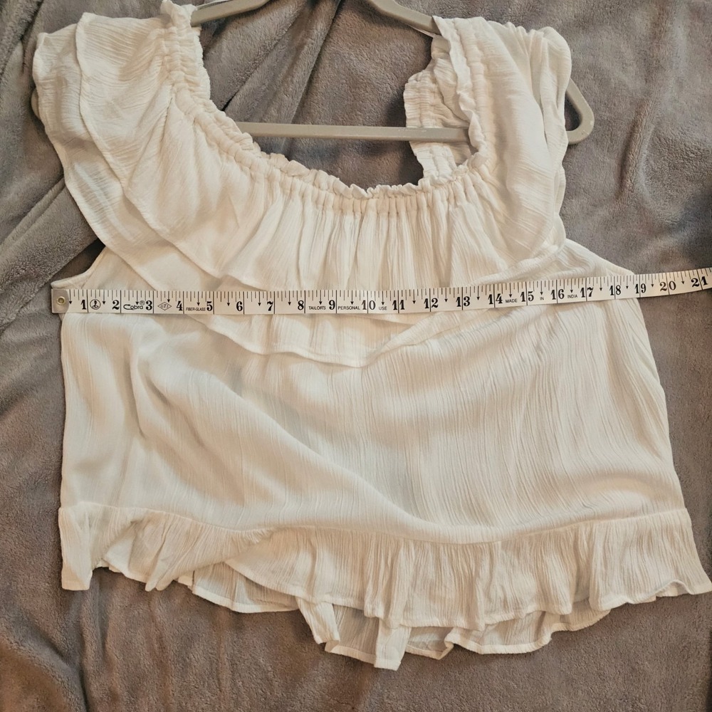Express Off the Shoulder Crop Top Size XL White Ruffle Shoulders And Hem - Picture 6 of 7